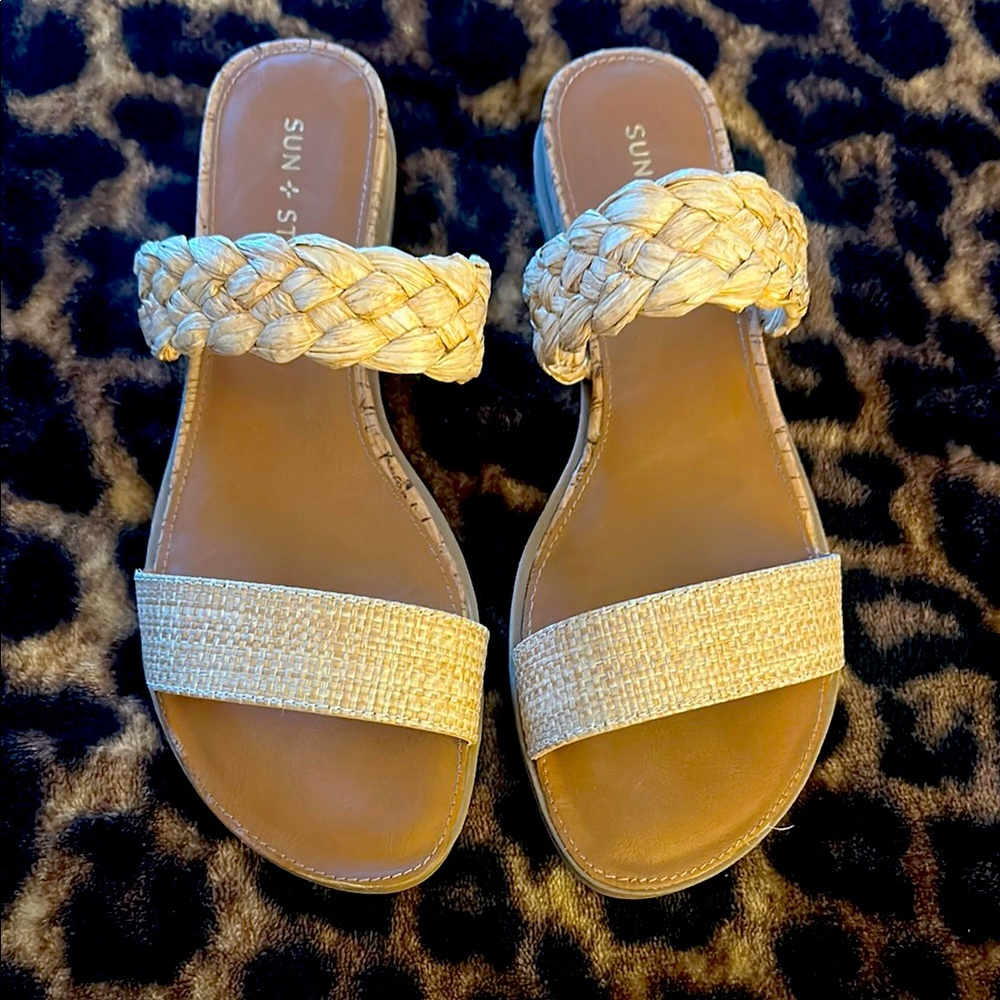 NWT Sun and Stone Raffia Sandal